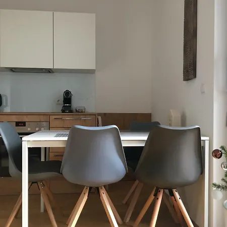 Cosy Splendor / Center *