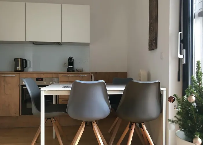 Cosy Splendor / Center *